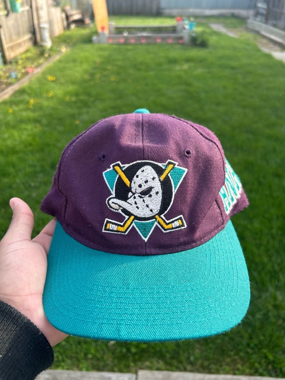 VTG Anaheim Mighty Ducks Sports Specialties “Embroidered all around”